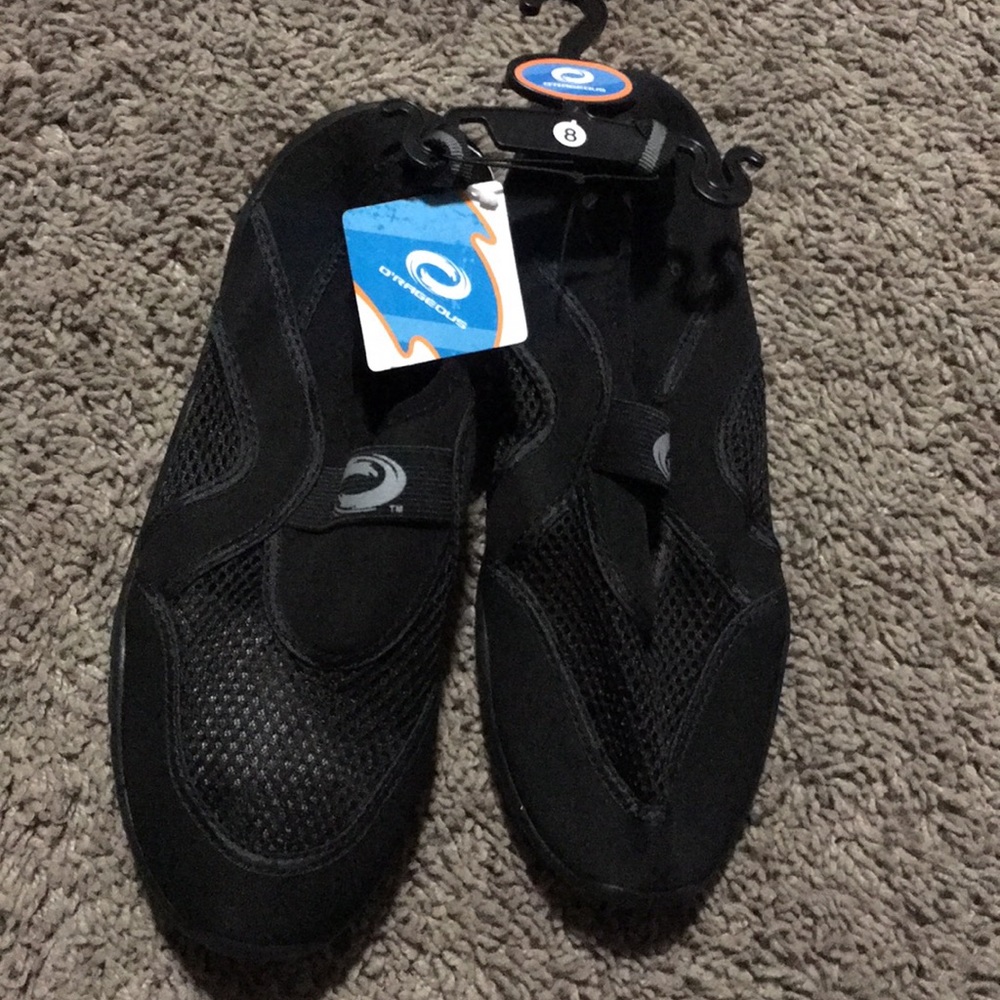 New men’s water shoes